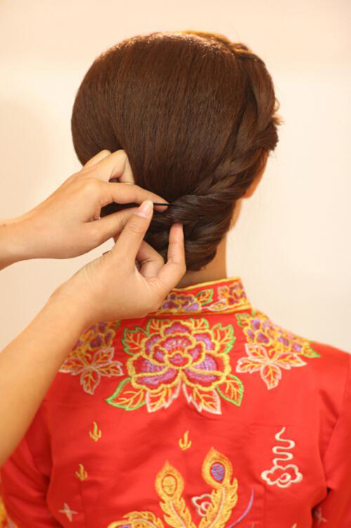 时尚中式新娘发型教程 尽显东方女性古典之美