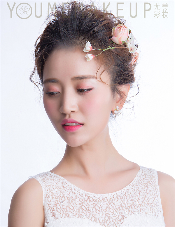 唯美韩式新娘发型 打造冬季浪漫婚礼