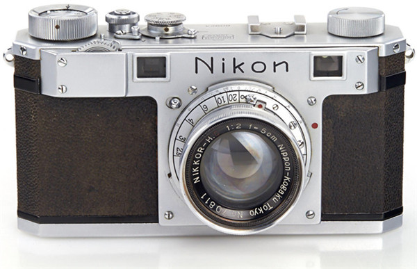 现存最早尼康相机近日在奥地利拍出270万元高价