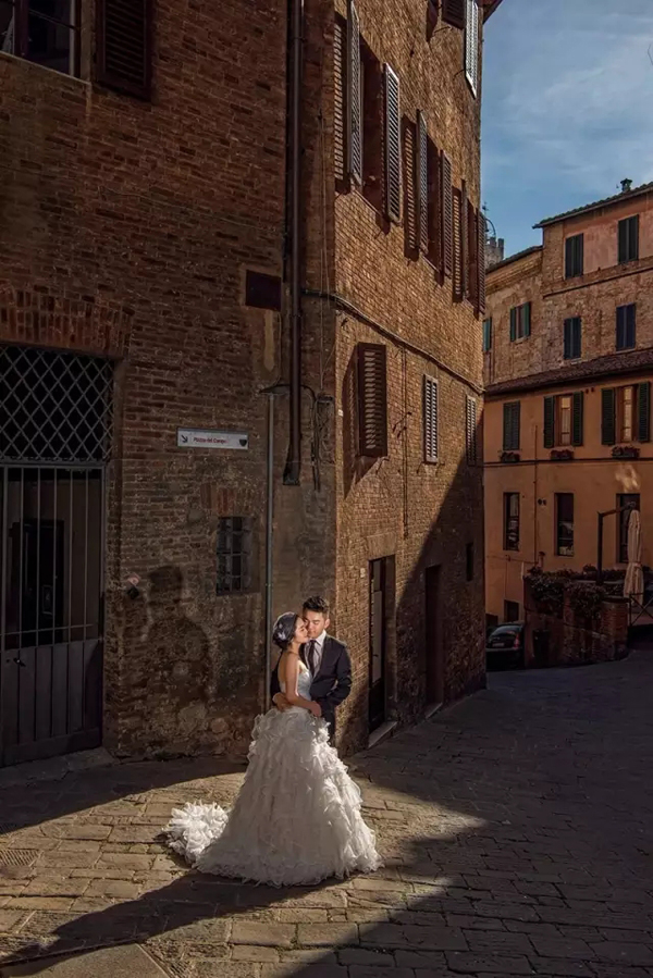 唯美细腻的旅行婚纱摄影教程 走出威尼斯画派