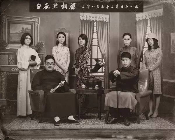 刘烨、董璇的复古全家福，原来是他俩拍的