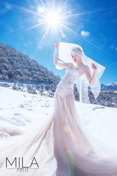 自带空灵优雅范儿的新娘造型 如雪之精灵神秘动人