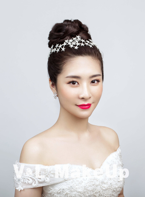 不同风格的韩式新娘造型缔造唯美女神范