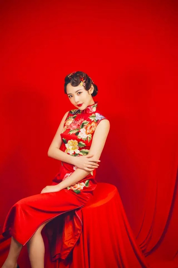 手推波浪旗袍造型教程 展现东方女人的独特魅力