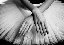 最新影楼资讯新闻-摄影师镜头下的芭蕾 天鹅般的舞者描绘的优美画卷