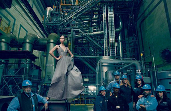 全球*具影响力的女性摄影师镜头下救援英雄的时尚大片