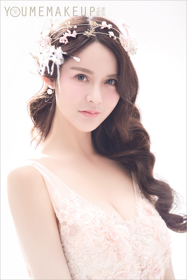 韩式绝美气质新娘造型 简约女神范