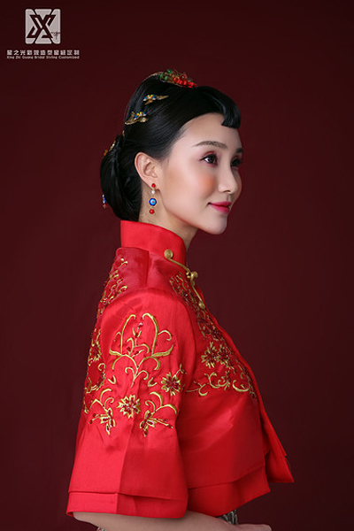 传统中式新娘发型 体现不一样的唯美温婉