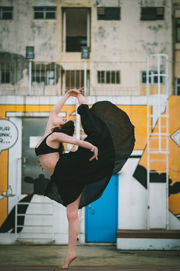摄影师Omar Z Robles 香港街头优雅的芭蕾舞者