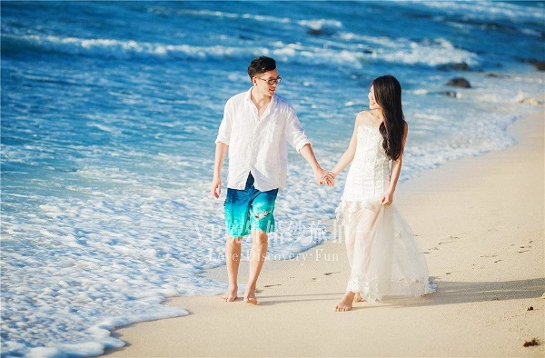 深圳婚纱摄影从沙滩外拍走向海洋天空