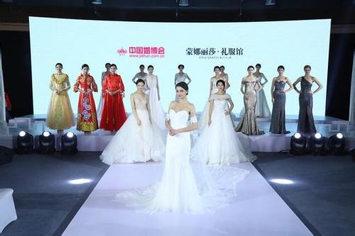 中国婚博会广州站 婚纱不再局限红白两色
