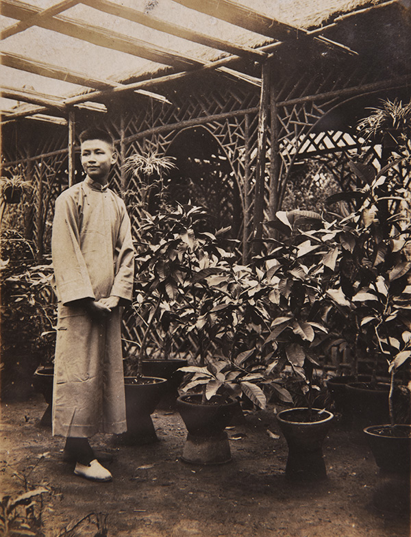 摄影师丹孃：69幅老照片记录上海一家人的一个世纪