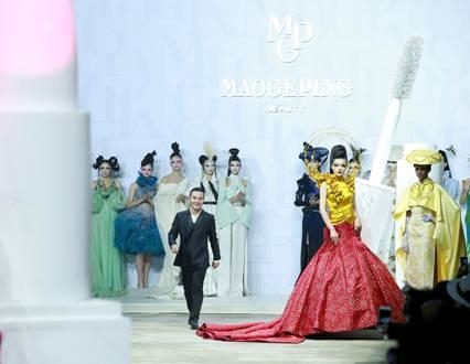 毛戈平“东方印记”发布会，2018时装周中国风获赞