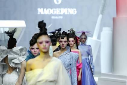 毛戈平“东方印记”发布会，2018时装周中国风获赞