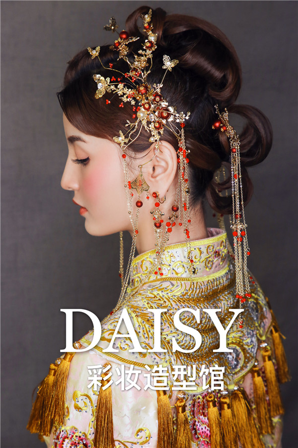 中式秀禾新娘造型演绎不一样的古典风