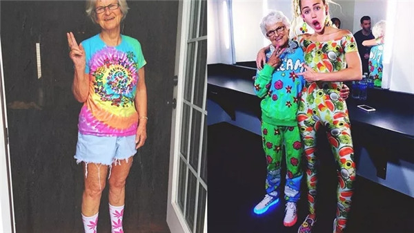 不再少女，这位奶奶也能玩转时尚！