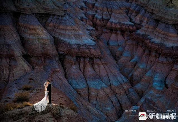 从沙漠丹霞一直拍到花海胡杨，新疆婚纱旅拍正当时