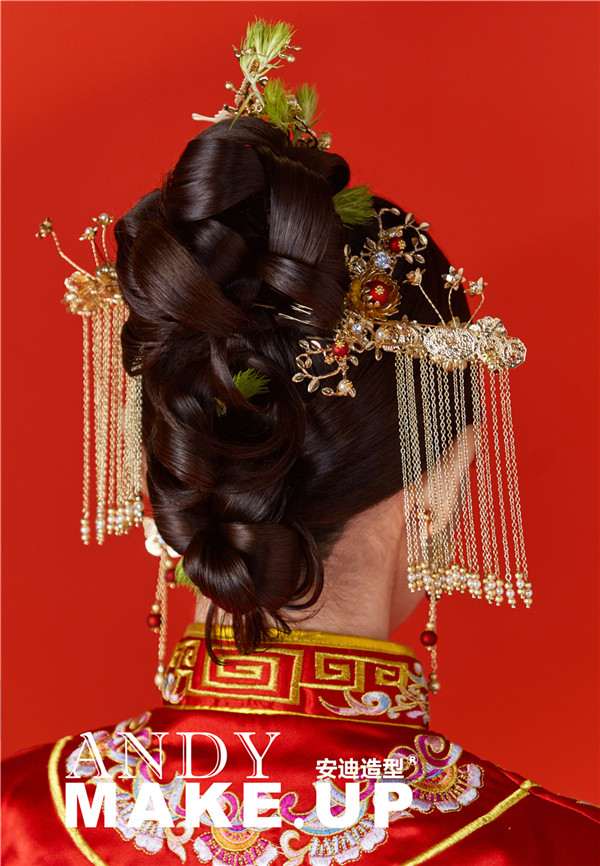 青丝馆正，中式新娘盘发造型