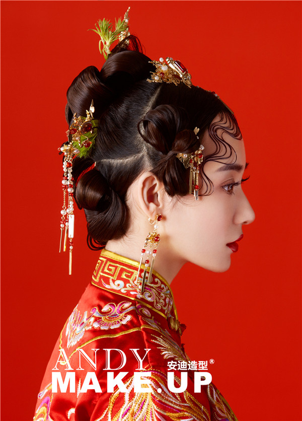 青丝馆正，中式新娘盘发造型