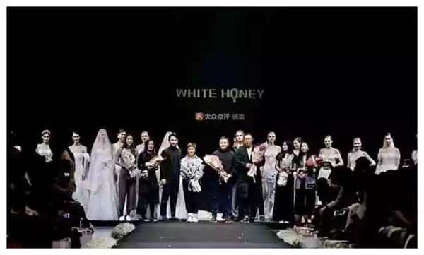 国内首家共享婚纱礼服平台White Honey***亮相国际时装周