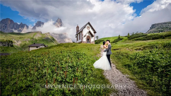 阿尔卑斯山的奇妙婚纱旅拍