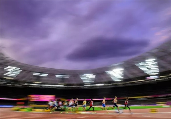 八届奥运摄影师用镜头定格体育的力与美、赛与情