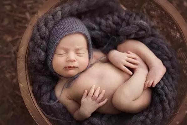 超实用的新生儿摄影构图技巧与方法！