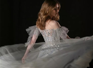最新影楼资讯新闻-巴塞罗那婚纱周：探寻那些美到炸裂的仙女裙