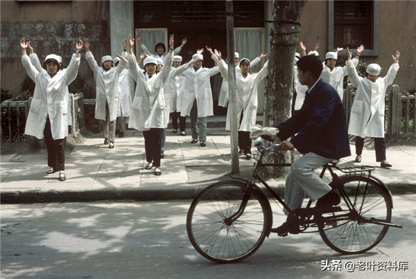 1973年和1980年 法国摄影师镜头下的中国