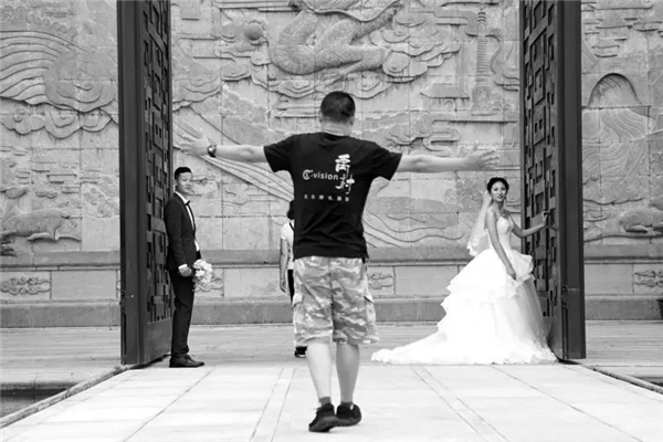 518全国婚礼日，来看看摄影师们都是怎么工作的