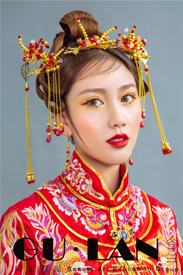 雍容华贵 龙凤褂中式新娘