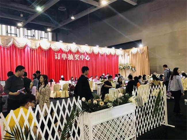 中国婚博会（广州站）下周末8月8-9日 琶洲.保利世贸博览馆开幕！