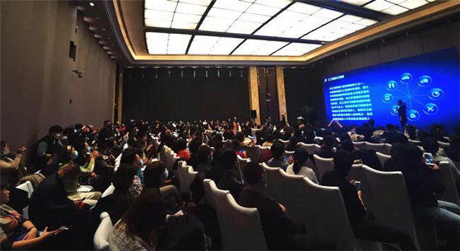 拥抱机遇·复苏上扬——第十二届中国儿童摄影行业发展峰会在杭州盛大开幕！