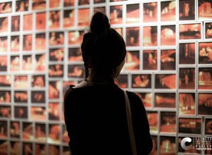 最新影樓資訊新聞-安托萬·達加塔攝影展驚艷成都，他用鏡頭聚焦疫情下的人性光芒
