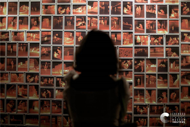 安托萬·達加塔攝影展驚艷成都，他用鏡頭聚焦疫情下的人性光芒