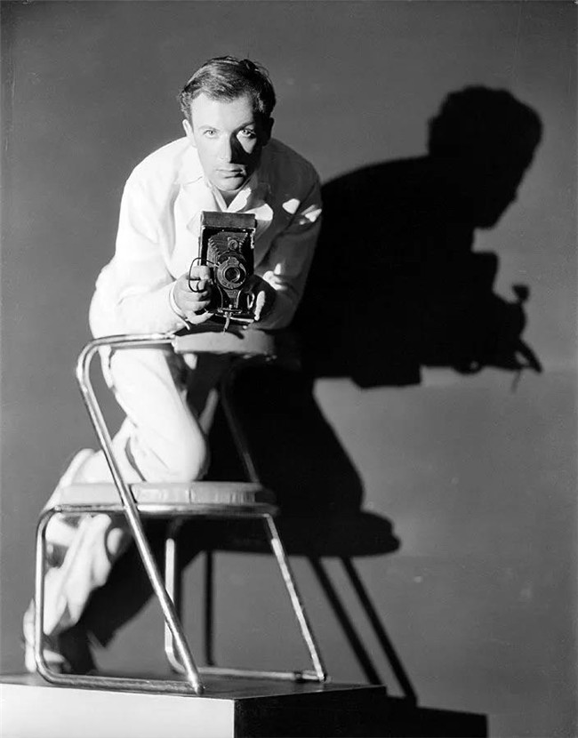 从英国皇室到好莱坞，他拍遍了20世纪的全球“顶流”Cecil Beaton